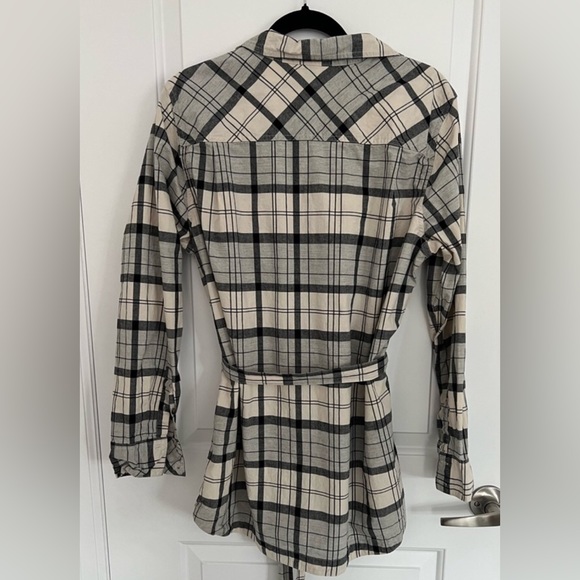 ROOTS - Picture 4 of 7